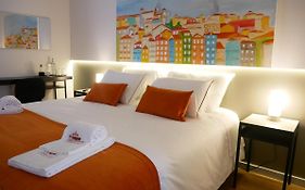 Serra do Pilar Porto Suites